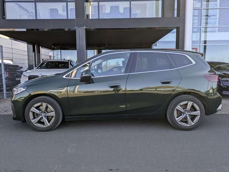 Gebraucht BMW 218 136 PS (100 kW) 2022 Sanremo green metallic Kombi