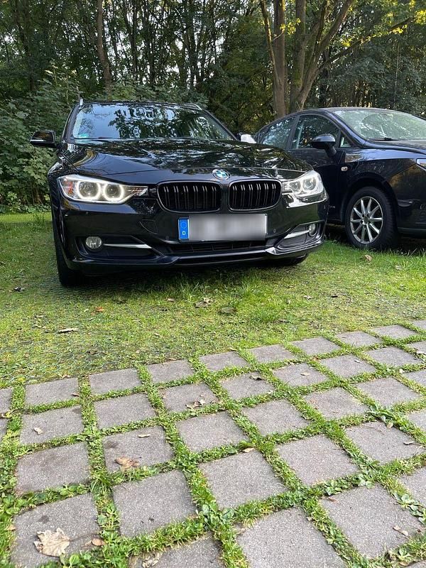 Gebraucht BMW 320 Sport Line 184 PS (135 kW) 2012 Schwarz Kombi