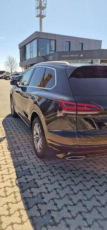 Gebraucht VW Touareg Edition 231 PS (169 kW) 2023 Braun SUV