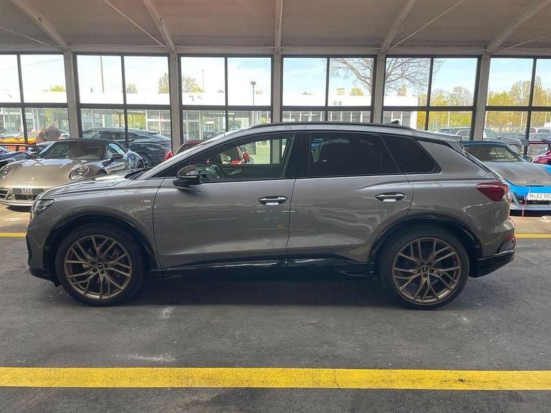 Gebraucht Audi Q4 e-tron Edition .1 150 kW (204 PS) 2021 Grau SUV