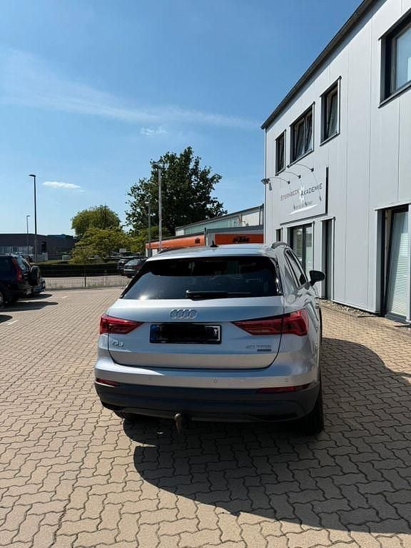 Gebraucht Audi Q3 190 PS (139 kW) 2022 Grau SUV