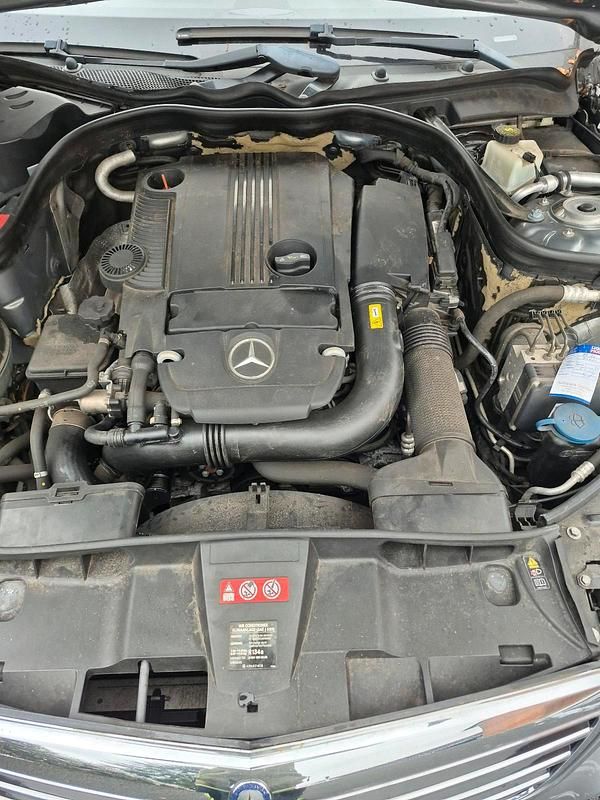 Gebraucht Mercedes E250 204 PS (150 kW) 2011 Grau Kombi