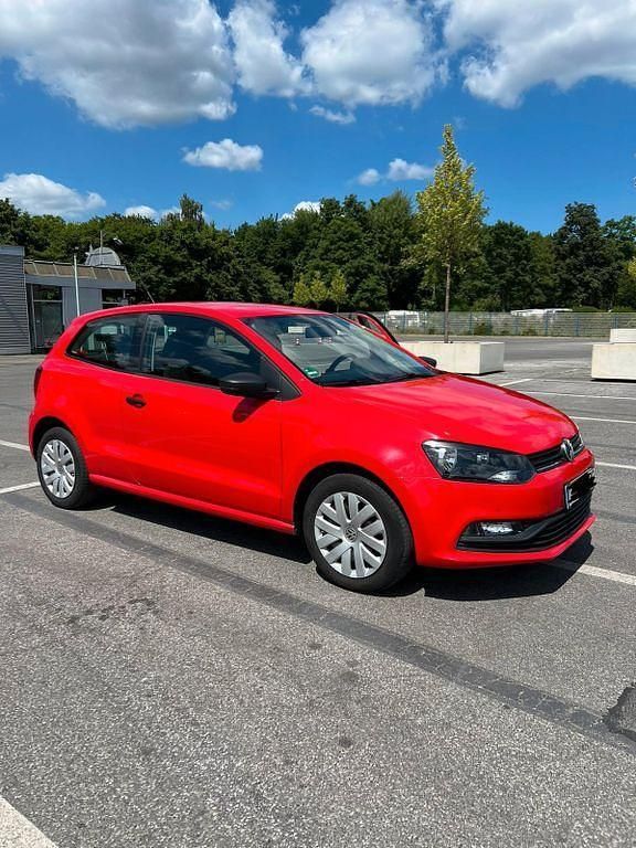Rot Gebraucht 2016 VW Polo Kleinwagen | 6.200 € (Guter Preis) - Bild 1/4