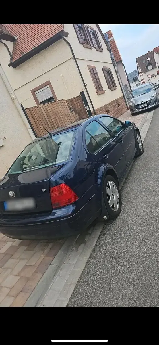 Gebraucht VW Bora 111 PS (81 kW) 2000 Blau Limousine