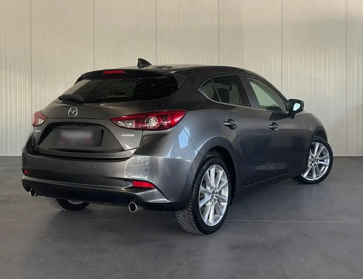 Gebraucht Mazda 3 150 PS (110 kW) 2017 Grau Kleinwagen