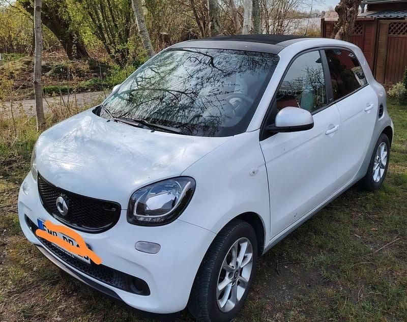 Usata Smart ForFour Passion 71 CV (52 kW) 2017 Bianco Utilitaria