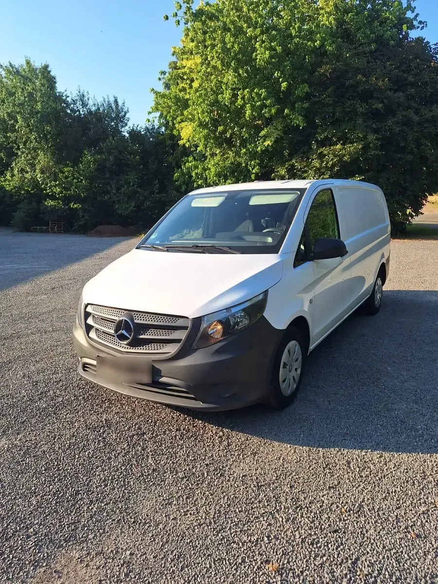 Gebraucht Mercedes Vito 114 PS (83 kW) 2017 Weiß Van