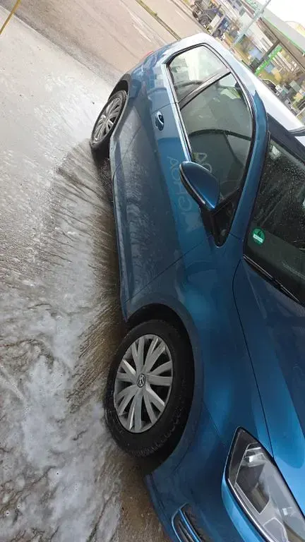 Gebraucht VW Golf VII 86 PS (63 kW) 2014 Blau Limousine
