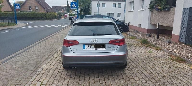 Gebraucht Audi A3 Ambition 125 PS (91 kW) 2014 Silber Limousine