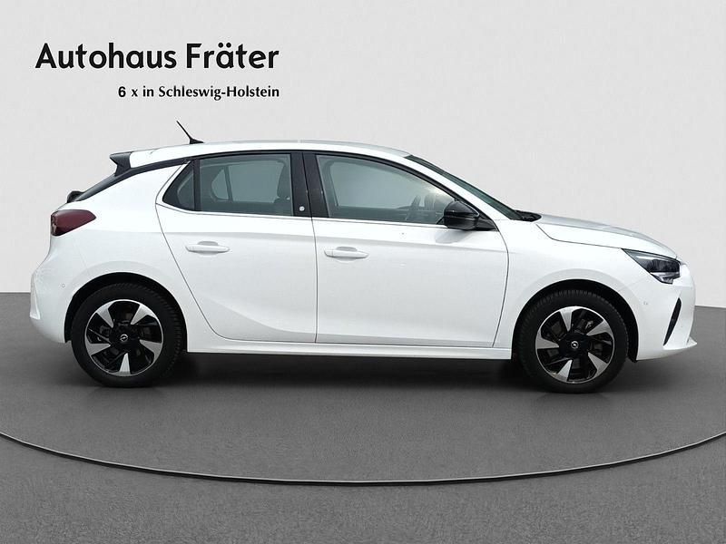 Używany Opel Corsa-e Elegance 100 kW (136 KM) 2022 Biały Hatchback