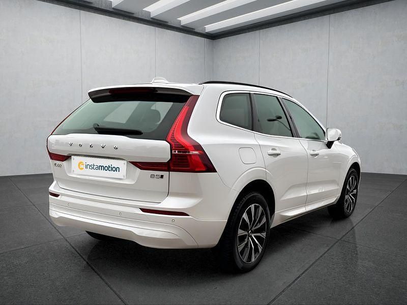 Gebraucht Volvo XC60 Core 250 PS (183 kW) 2024 Weiß SUV