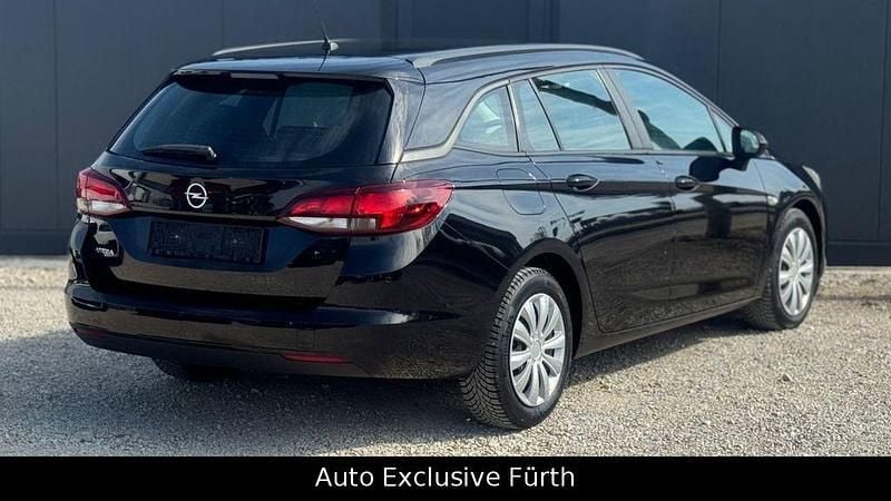 Gebraucht Opel Astra Basis 105 PS (77 kW) 2020 Schwarz Kombi