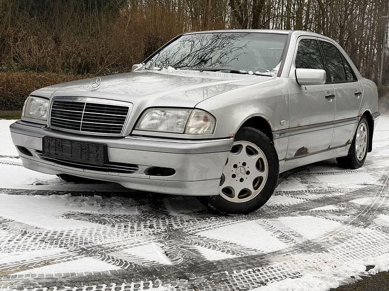 Gebraucht Mercedes C240 Elegance 170 PS (125 kW) 1997 Silber Limousine