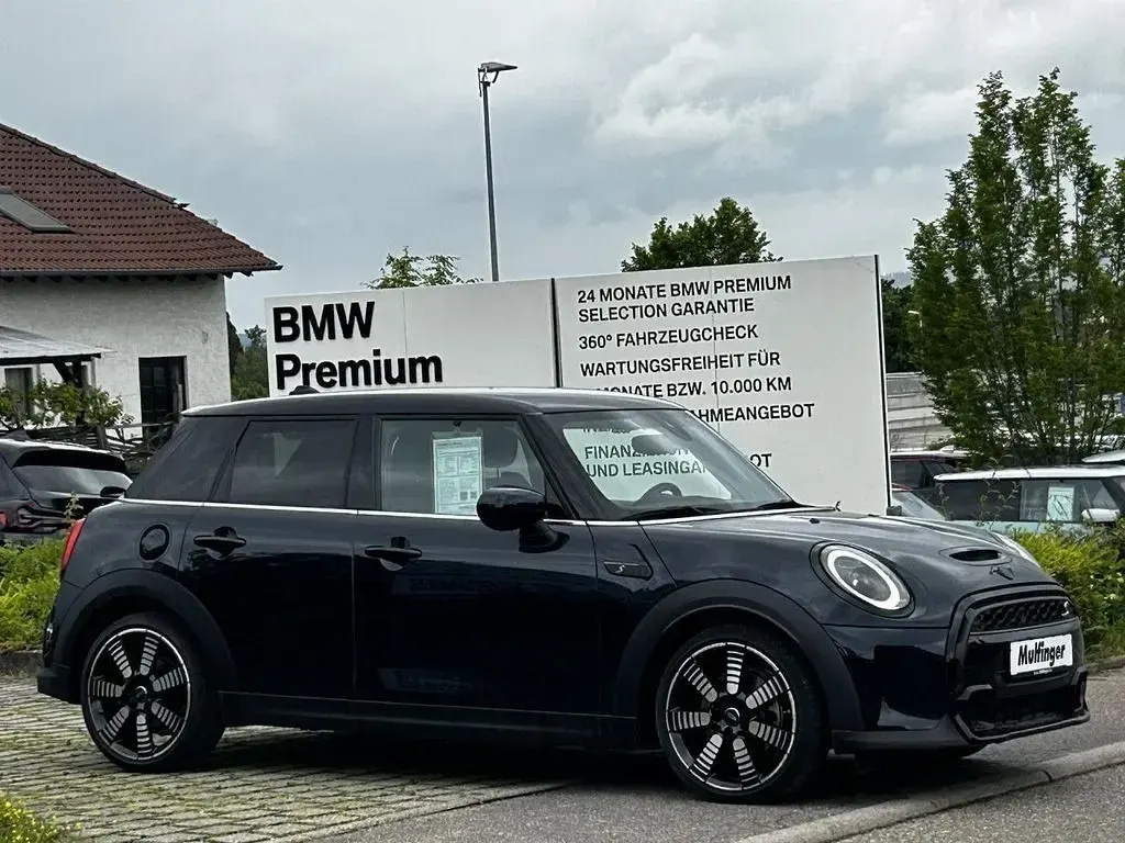 Käytetty Mini Cooper S 178 HP (130 kW) 2023 Musta Viistoperä