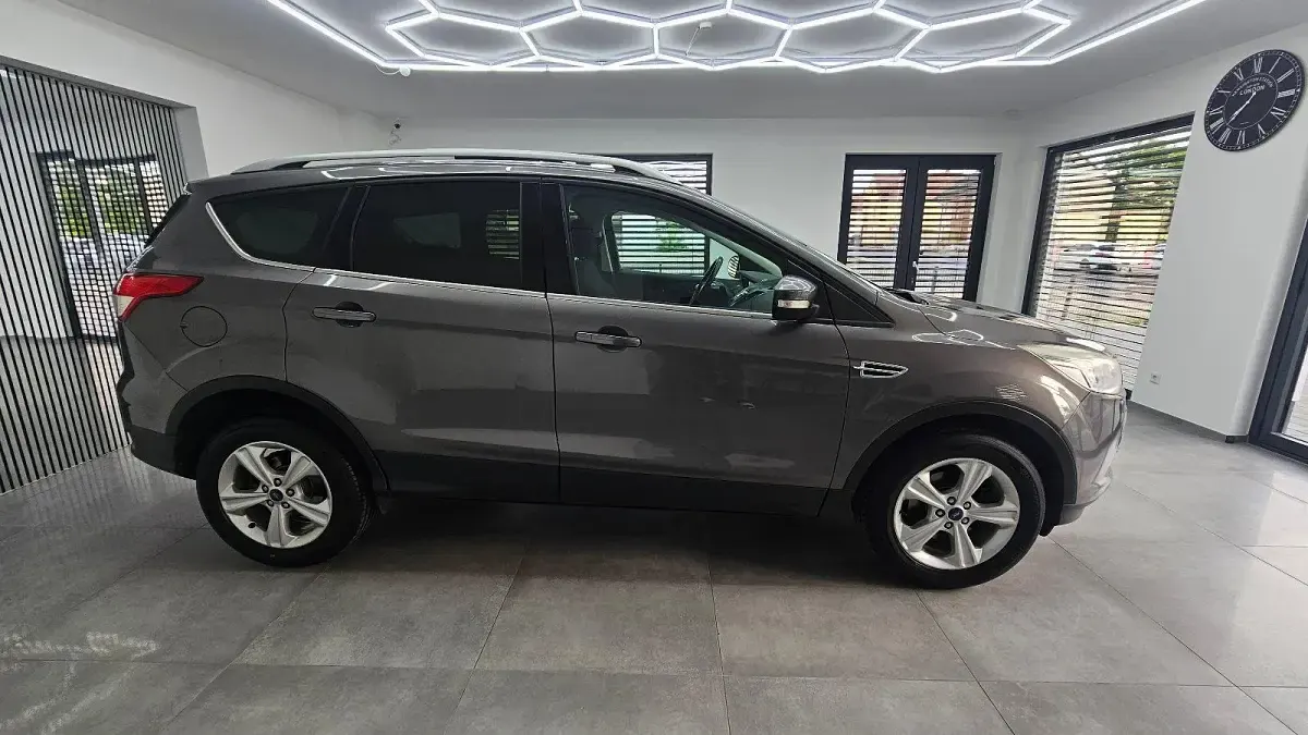 Gebraucht Ford Kuga 150 PS (110 kW) 2014 Grau SUV