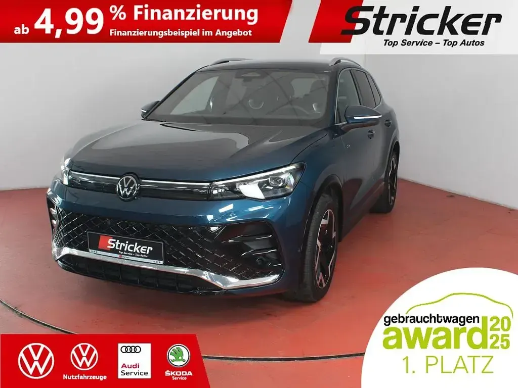 Gebraucht VW Tiguan R-line 150 PS (110 kW) 2025 Nightshade blue metallic (metallic) SUV