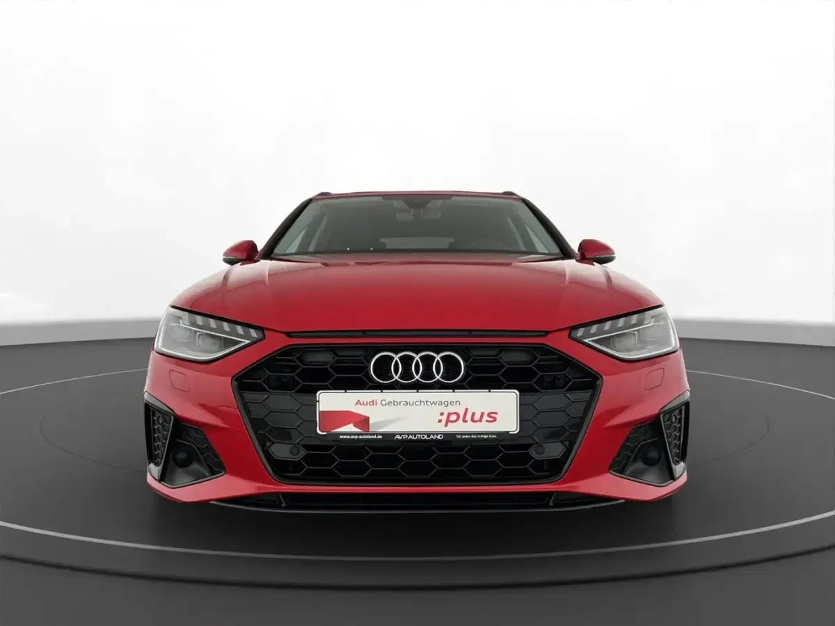 Gebraucht Audi A4 S-Line 163 PS (119 kW) 2022 Tangorot Kombi