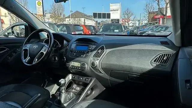 Second-hand Hyundai ix35 116 CP (85 kW) 2014 Negru SUV