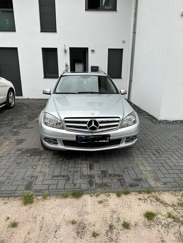 Silber Gebraucht 2009 Mercedes C200 Kombi | 7.000 € (Guter Preis) - Bild 1/4