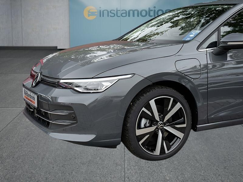 Grau Gebraucht 2025 VW Golf VIII Kleinwagen | 50.249 € - Bild 1/4