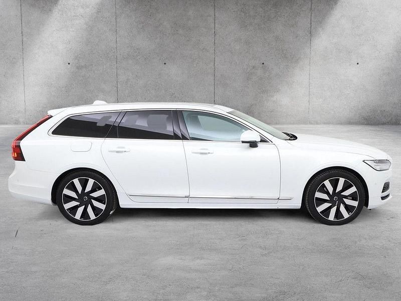 Gebraucht Volvo V90 Plus 398 PS (292 kW) 2025 Crystal weiss Kombi
