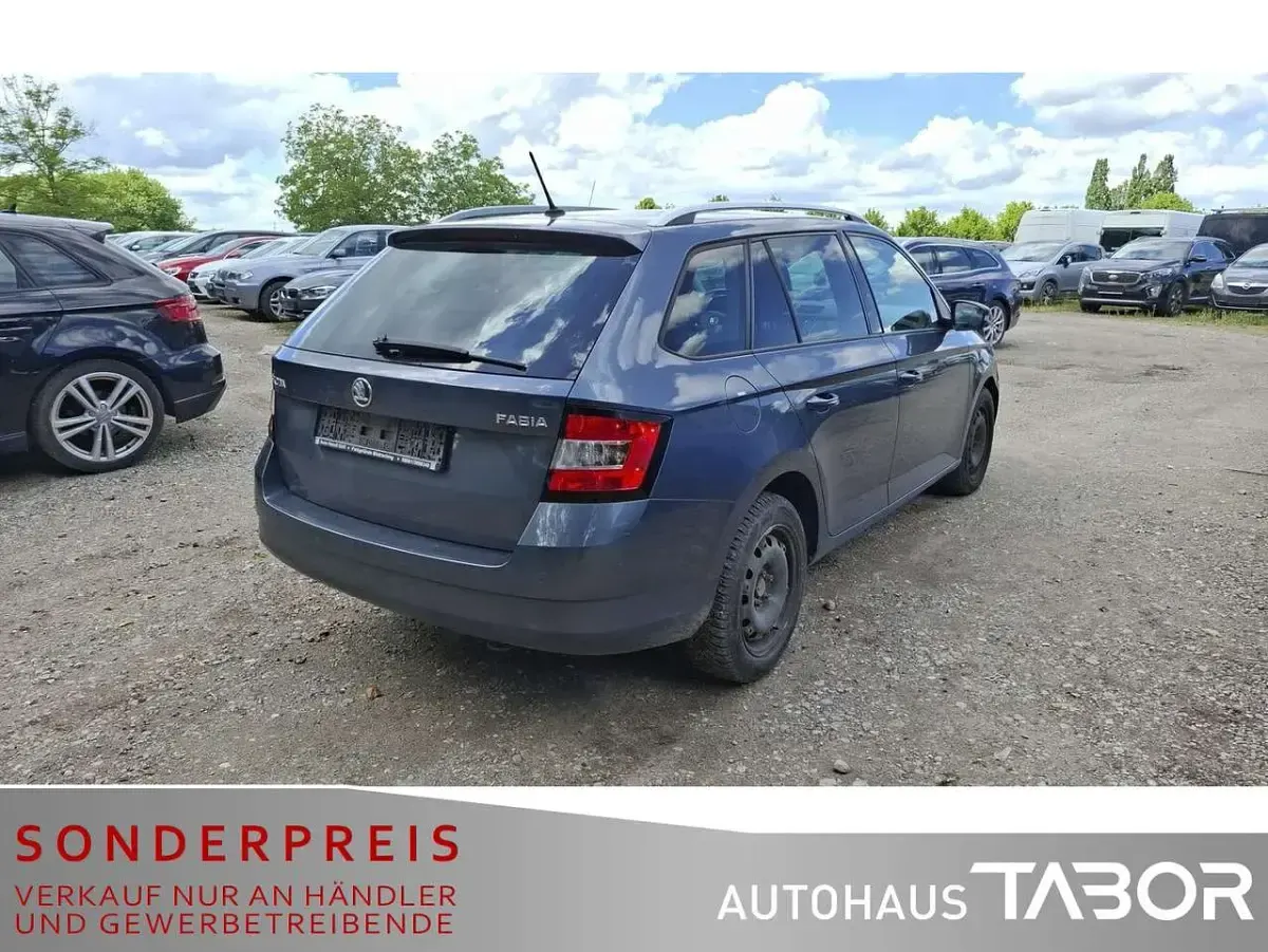 Gebraucht Skoda Fabia Style 90 PS (66 kW) 2015 Grau Kombi