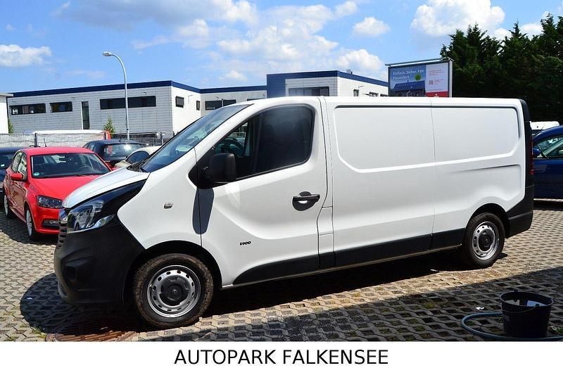 Gebraucht Opel Vivaro 120 PS (88 kW) 2017 Weiß Van / Kleinbus