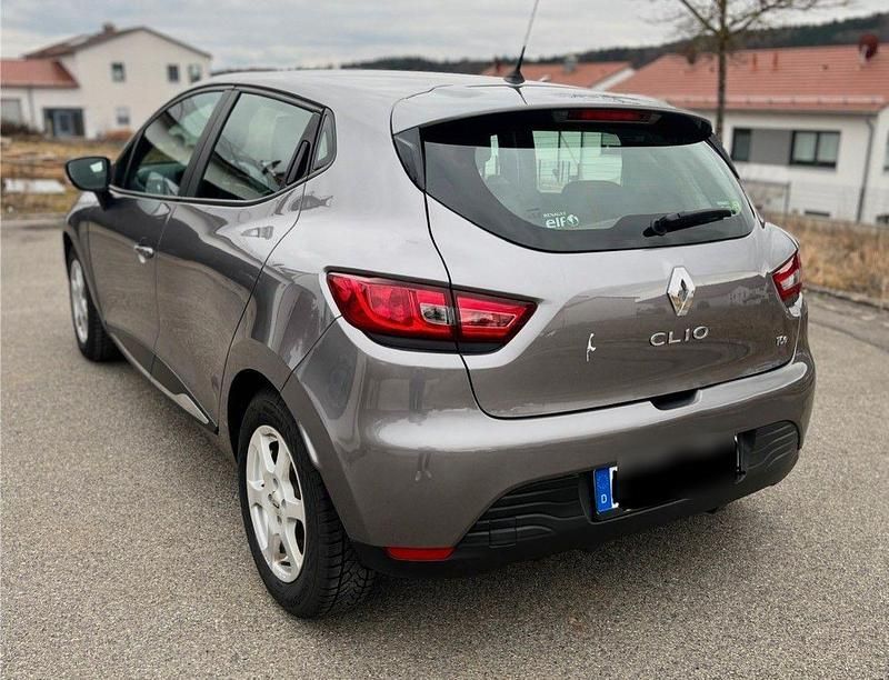 Gebraucht Renault Clio IV 90 PS (66 kW) 2014 Grau Kleinwagen