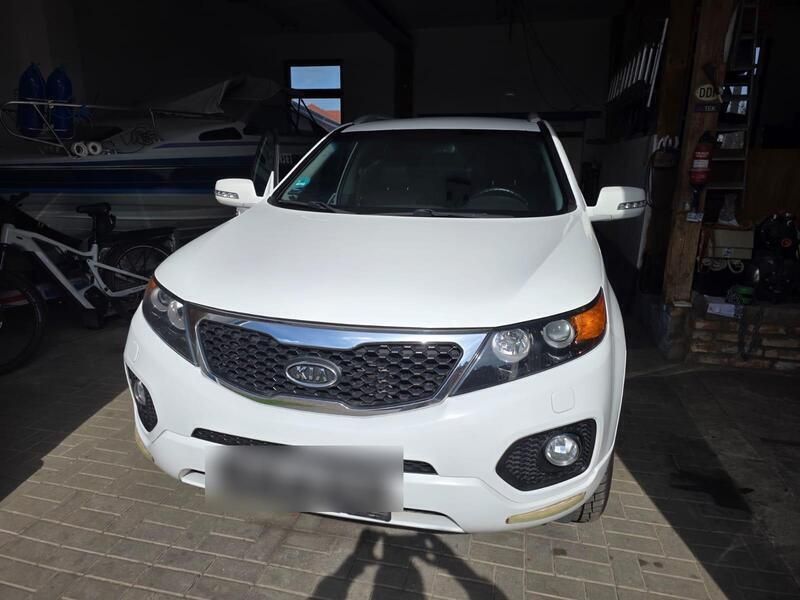 Weiß Gebraucht 2012 Kia Sorento SUV | 5.700 € (Guter Preis) - Bild 1/4