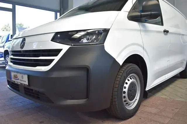 Gebraucht VW T7 110 PS (80 kW) 2025 Weiß Van