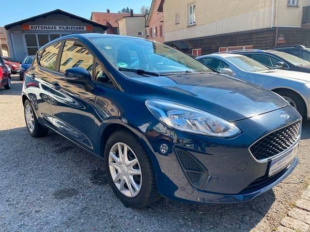 Blau Gebraucht 2019 Ford Fiesta Trend Kleinwagen | 9.895 € (Etwas zu teuer) - Bild 1/4