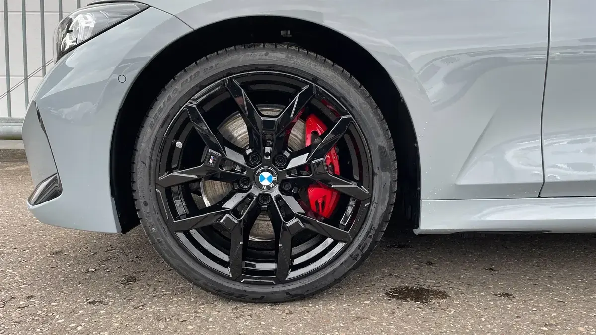 Gebraucht BMW 320 Comfort Edition 190 PS (139 kW) 2025 M brooklyn grau metallic Kombi