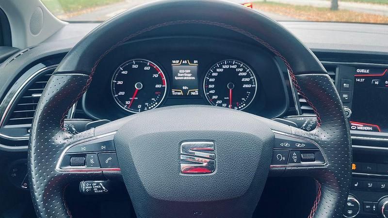 Gebraucht Seat Leon FR 179 PS (131 kW) 2017 Andere farben Limousine