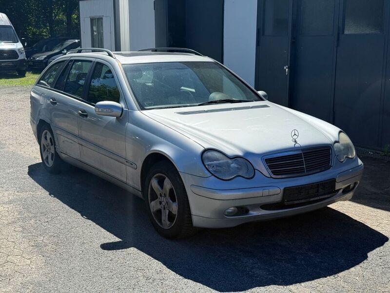 Grau Gebraucht 2003 Mercedes C220 Kombi | 990 € (Superpreis) - Bild 1/2