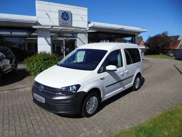 Gebraucht VW Caddy Trendline 75 PS (55 kW) 2019 Weiß Van / Kleinbus