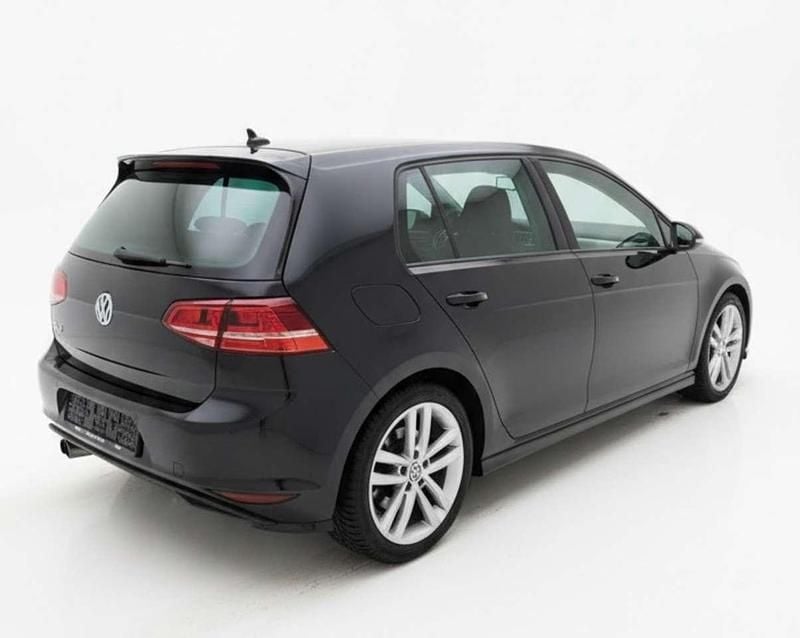 Gebraucht VW Golf VII Comfortline 140 PS (102 kW) 2014 Deep black perleffekt Kleinwagen