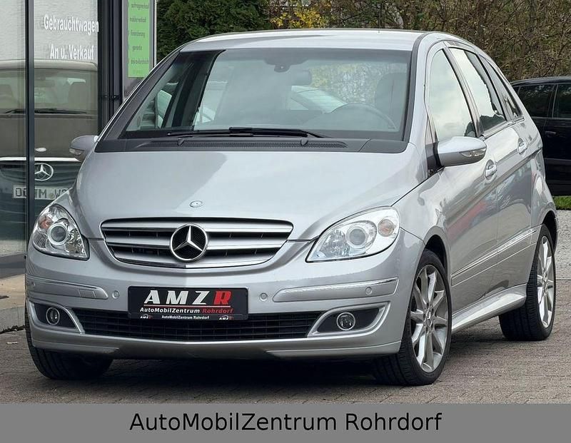 Silber Gebraucht 2006 Mercedes B180 Sport Van / Kleinbus | 5.990 € (Fairer Preis) - Bild 1/4