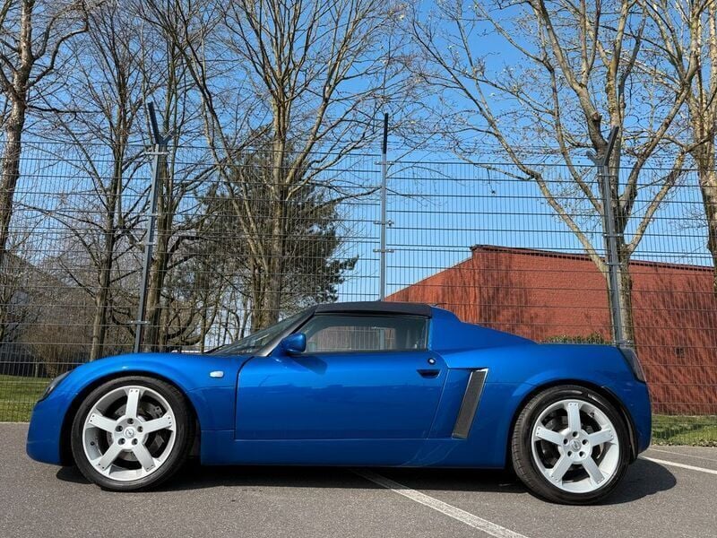 Gebraucht Opel Speedster 147 PS (108 kW) 2002 Blau Cabrio