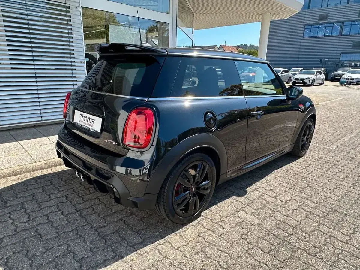 Gebraucht Mini John Cooper Works 231 PS (169 kW) 2024 Schwarz Kleinwagen