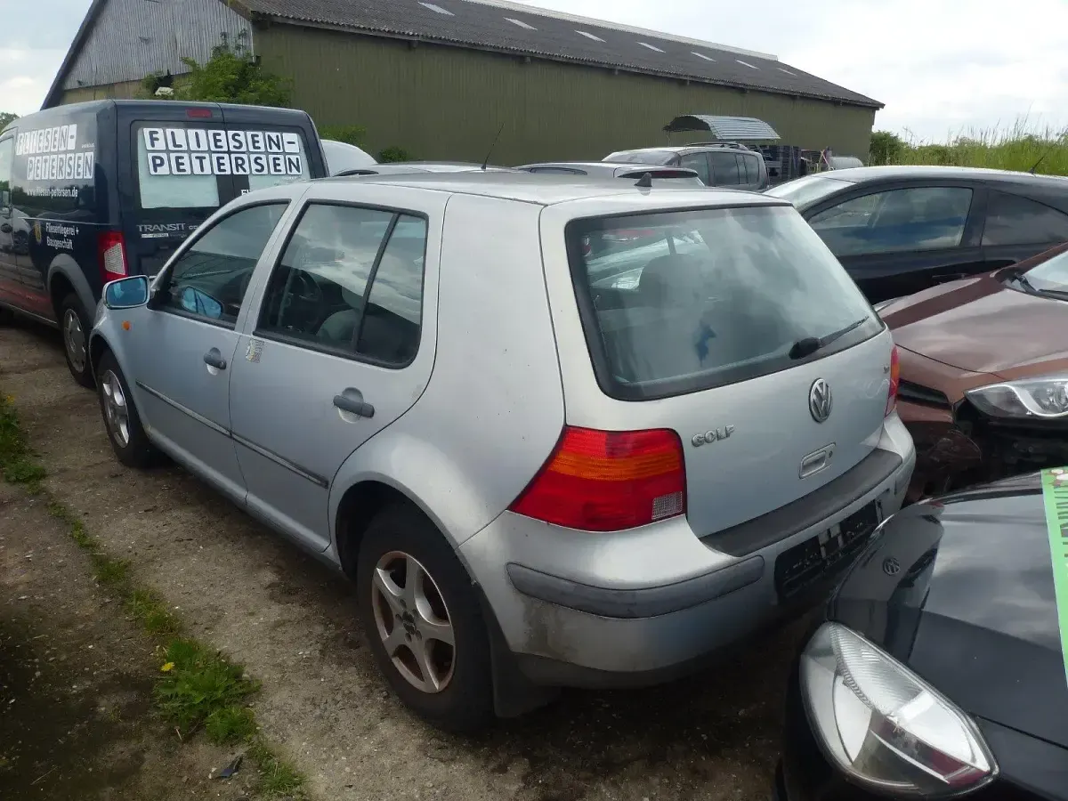 Gebraucht VW Golf IV 101 PS (74 kW) 1999 Silber Kleinwagen