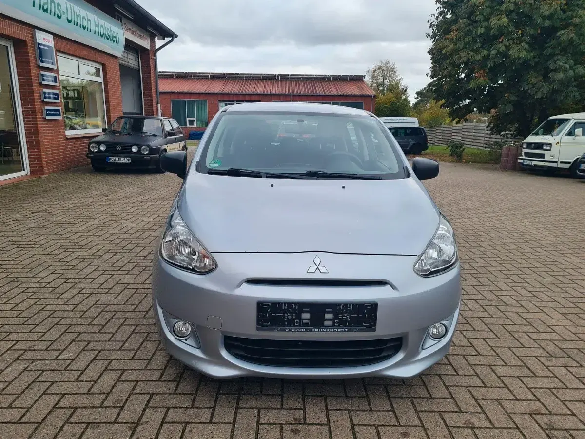 Gebraucht Mitsubishi Space Star Diamant Edition 71 PS (52 kW) 2016 Silber Kleinwagen