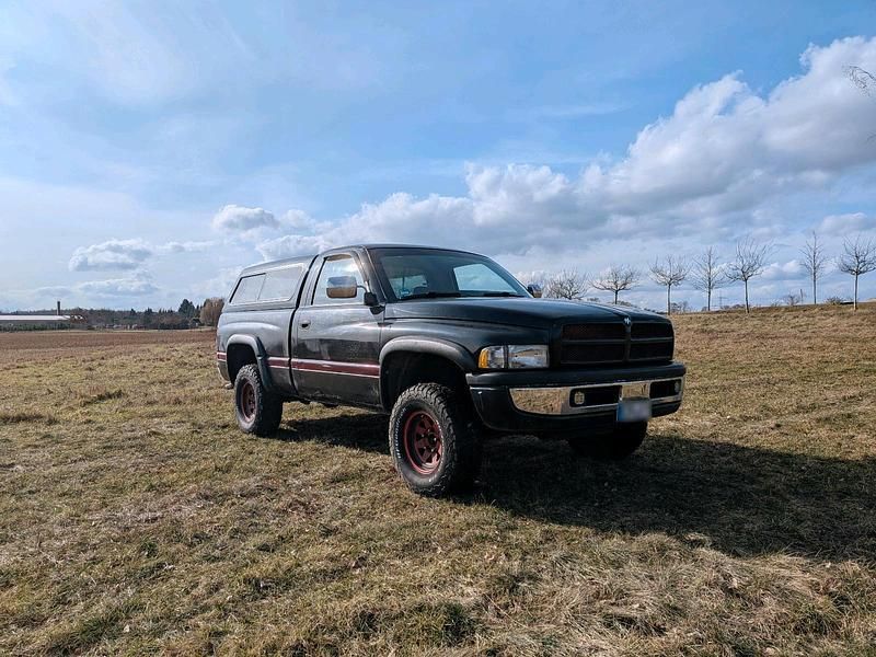 Second-hand Dodge Ram 215 CP (158 kW) 1997 Negru Pickup