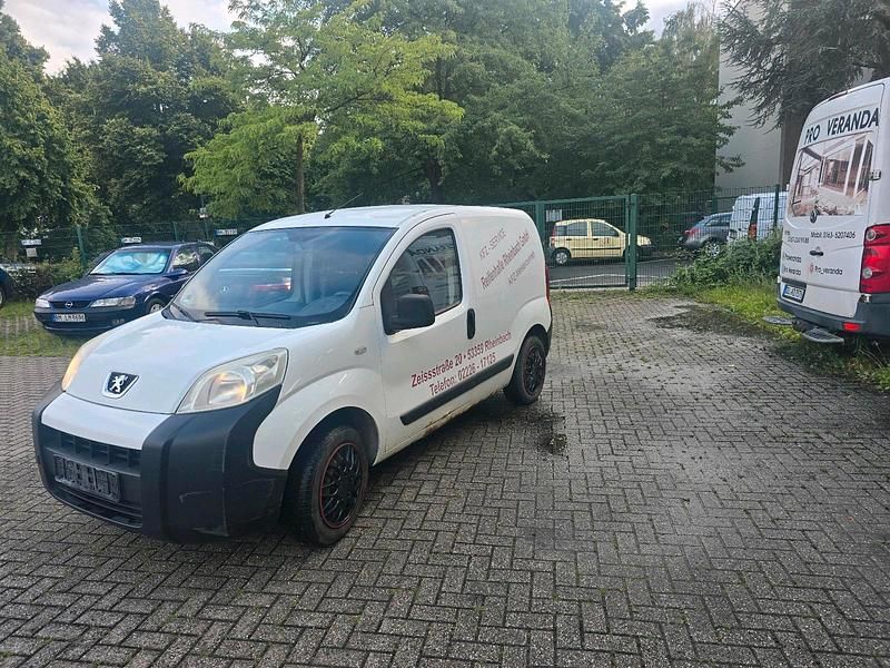 Weiß Gebraucht 2009 Peugeot Bipper Van / Kleinbus | 750 € - Bild 1/4