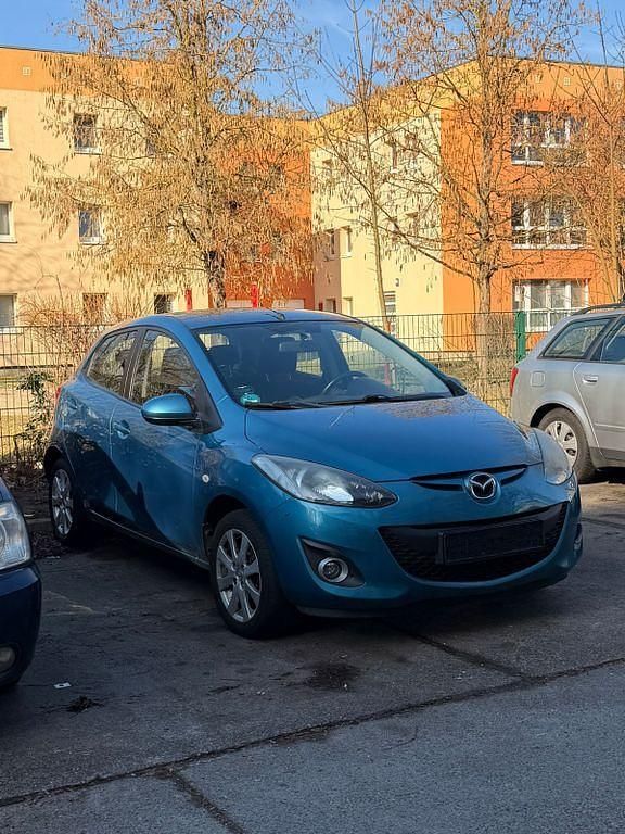 Gebraucht Mazda 2 Center-Line 75 PS (55 kW) 2011 Blau Kleinwagen