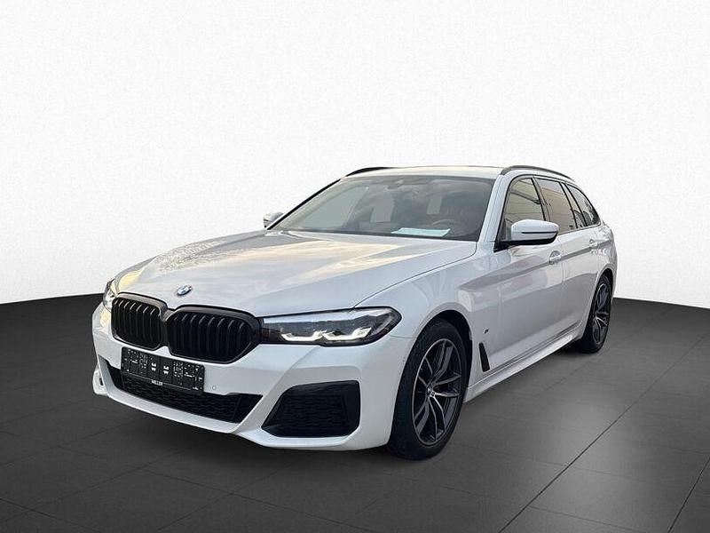Gebraucht BMW 520 Efficient Dynamics 190 PS (139 kW) 2023 Alpinweiss iii (weiß) Kombi