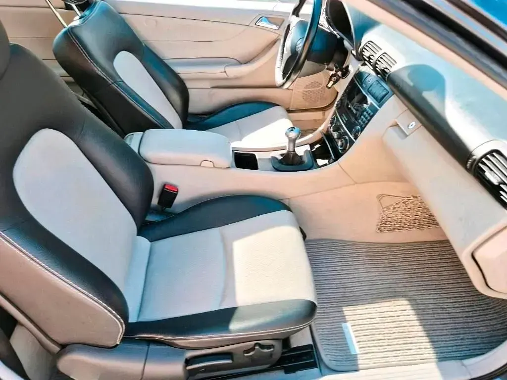 Gebraucht Mercedes C200 180 PS (132 kW) 2005 Grau Coupé