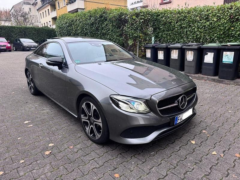 Second-hand Mercedes E220 194 CP (142 kW) 2017 Negru Coupe