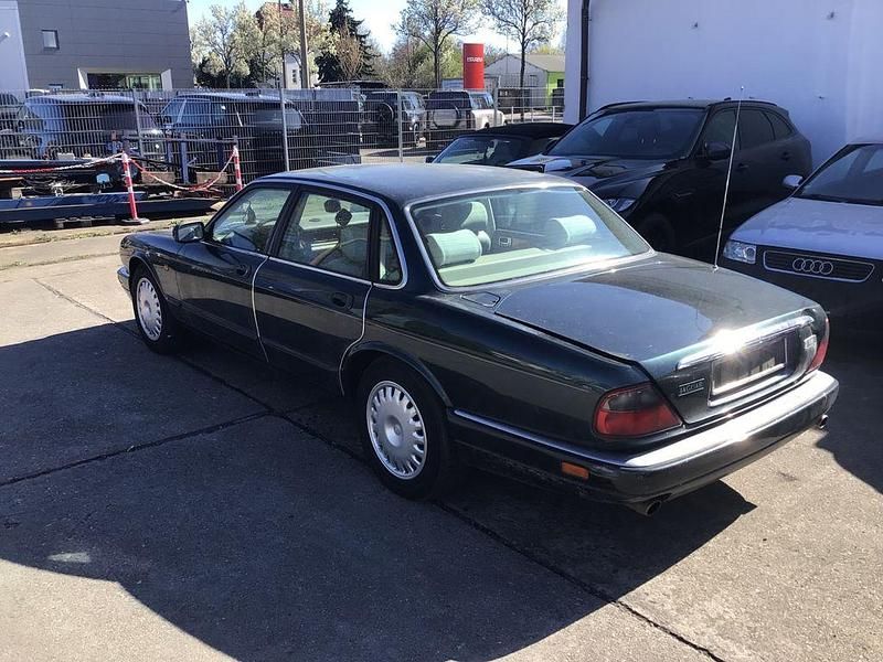 Gebraucht Jaguar XJ6 211 PS (155 kW) 1997 Grün Limousine