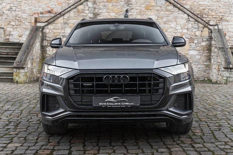 Gebraucht Audi Q8 S-Line 286 PS (210 kW) 2019 Grau SUV