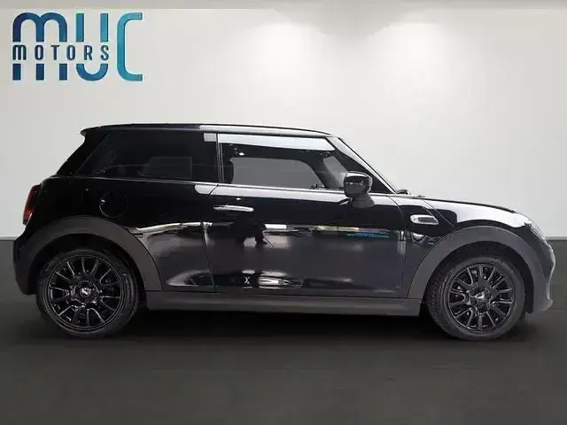 Gebraucht Mini ONE Chili 102 PS (75 kW) 2020 Enigmatic black metallic Kleinwagen